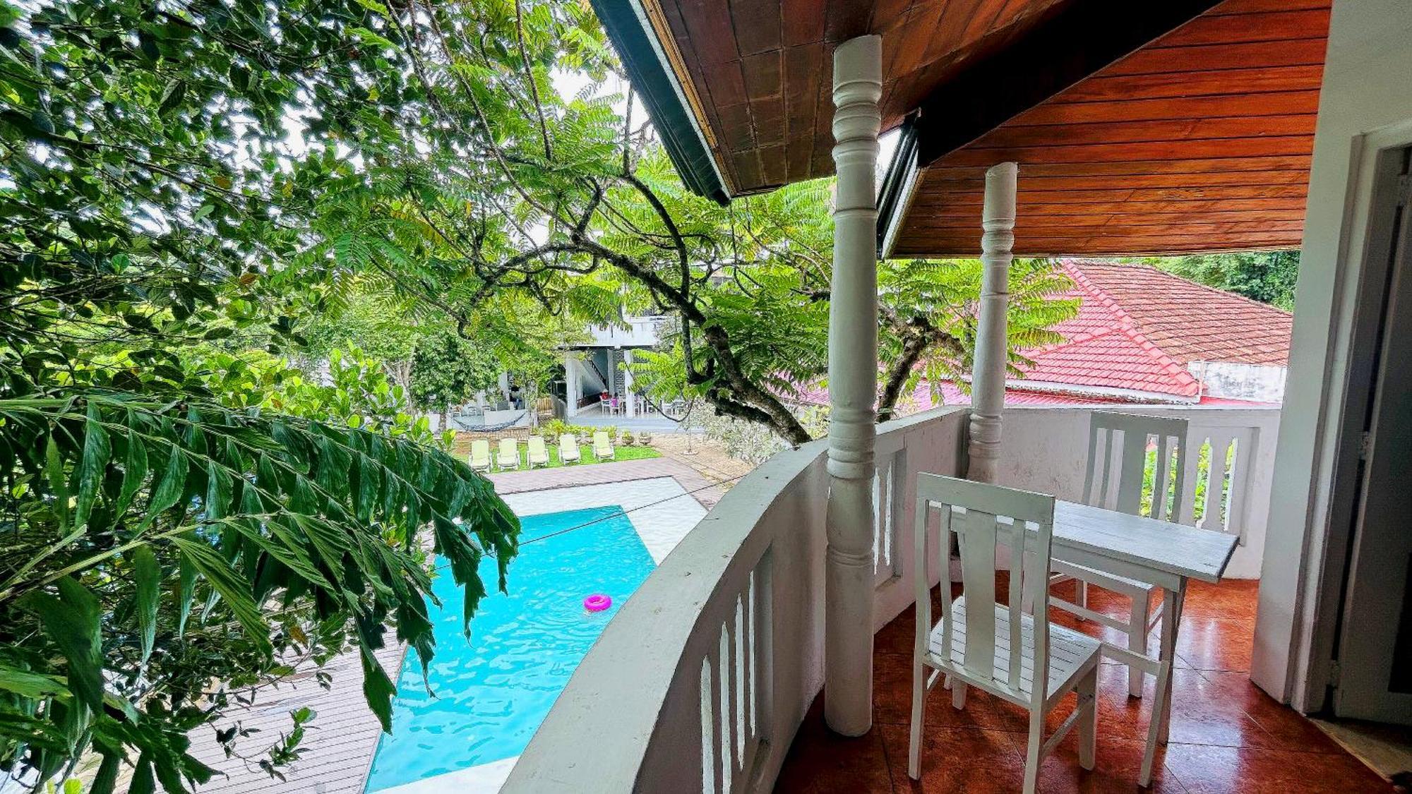 Canberra Holidays - Mirissa Exterior photo